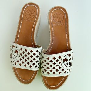TORY BURCH wedges